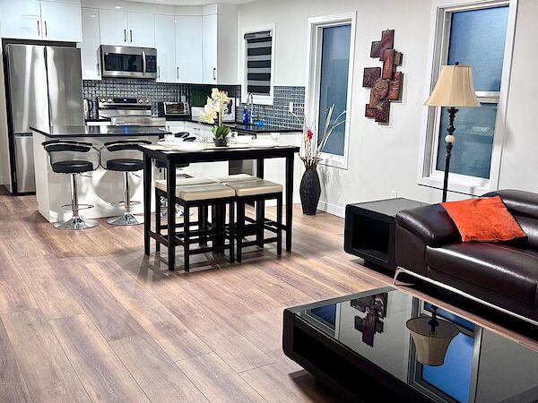 Edmonton 3 bedrooms Duplex for rent. Property photo: 687421-2