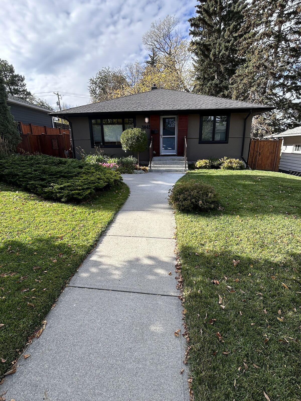 Calgary 3 + Den bedrooms House for rent. Property photo: 687456-1