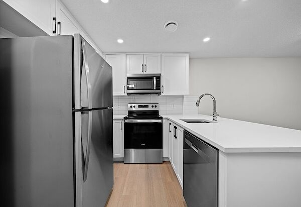 Calgary 2 bedrooms Basement for rent. Property photo: 687485-2