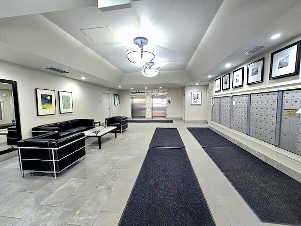 Edmonton 2 bedrooms Condo Unit for rent. Property photo: 687526-3