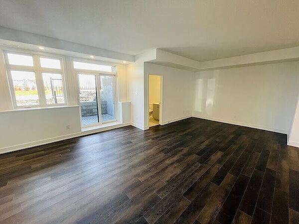 Ottawa 2 bedrooms Condo Unit for rent. Property photo: 687576-2