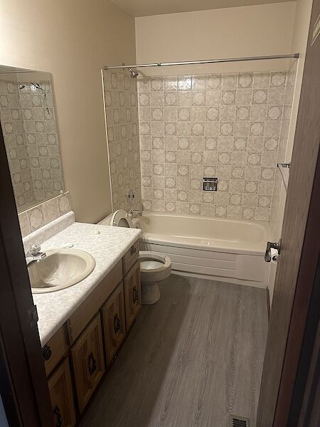 Edmonton 3 bedrooms Main Floor for rent. Property photo: 687577-3