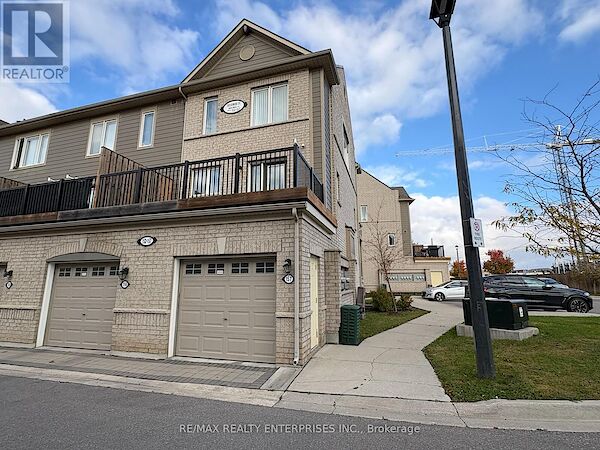 Brampton 2 bedrooms Townhouse for rent. Property photo: 687584-2