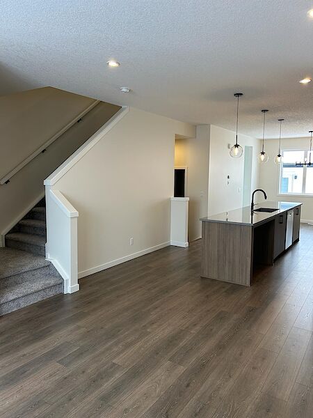 Calgary 3 bedrooms Townhouse for rent. Property photo: 687613-3