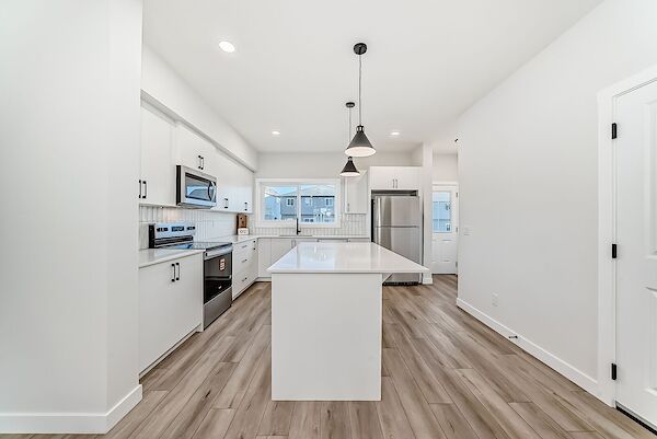 Calgary 2 bedrooms Duplex for rent. Property photo: 687615-3