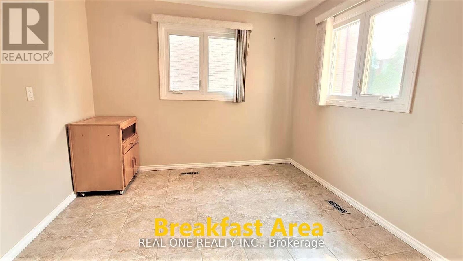 Mississauga 3 bedrooms House for rent. Property photo: 687628-1