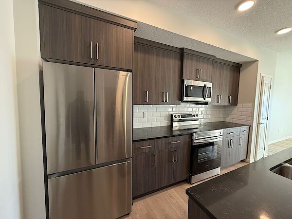Calgary 2 bedrooms Condo Unit for rent. Property photo: 687643-3
