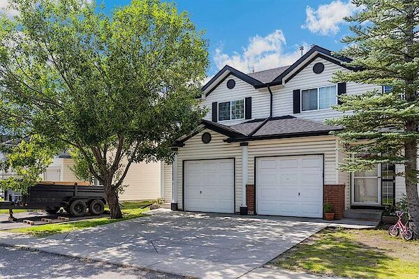 Calgary 3 bedrooms Townhouse for rent. Property photo: 687721-2