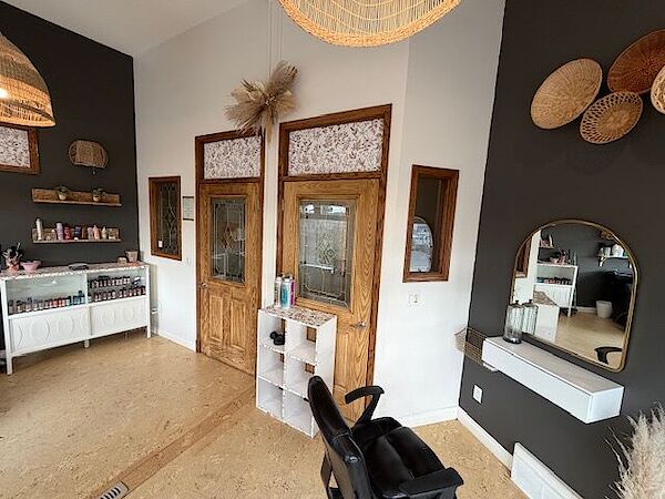 Strathmore  bedrooms Office Space for rent. Property photo: 687739-2