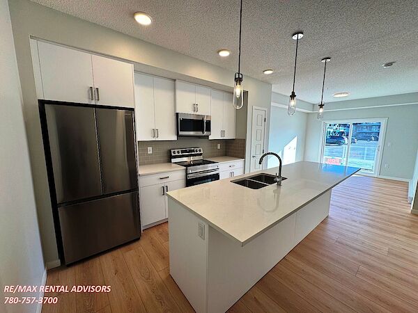 Calgary 1 bedroom Condo Unit for rent. Property photo: 687770-3