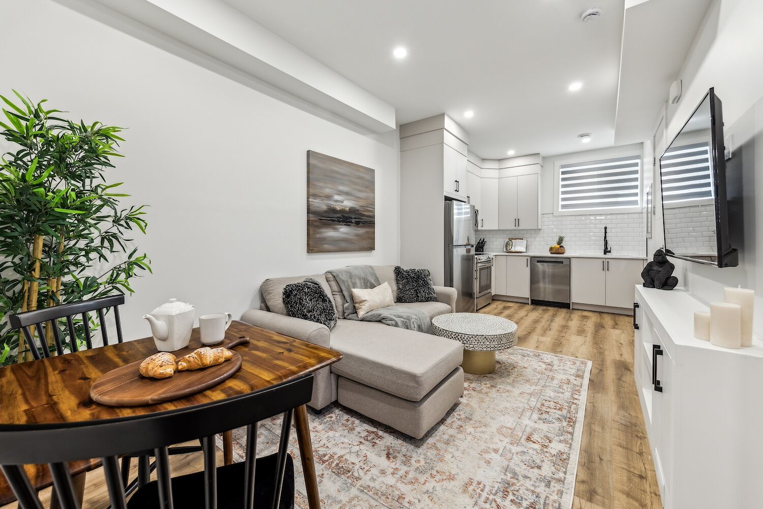 Calgary 1 bedroom Basement for rent. Property photo: 687790-1