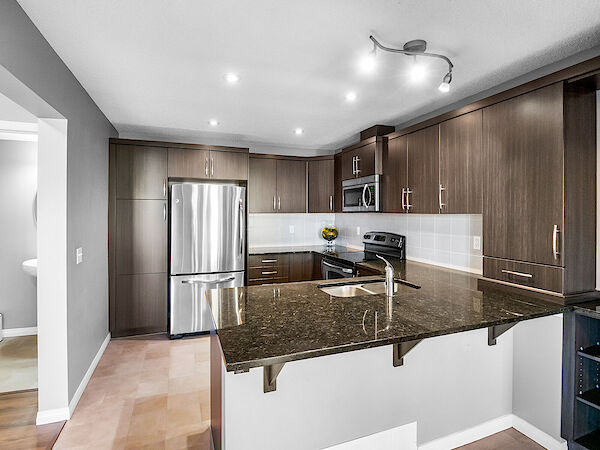 Airdrie 2 bedrooms Townhouse for rent. Property photo: 687811-2