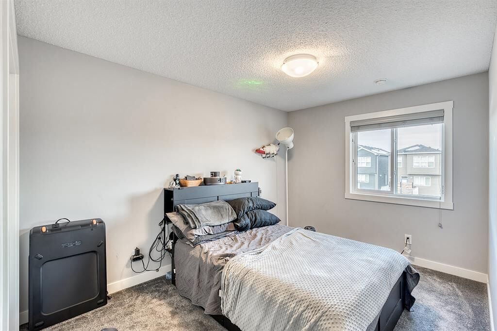 Calgary 1 bedroom Room For Rent for rent. Property photo: 687818-1