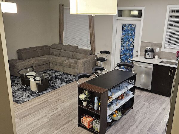 Calgary 1 bedroom Room For Rent for rent. Property photo: 687830-2