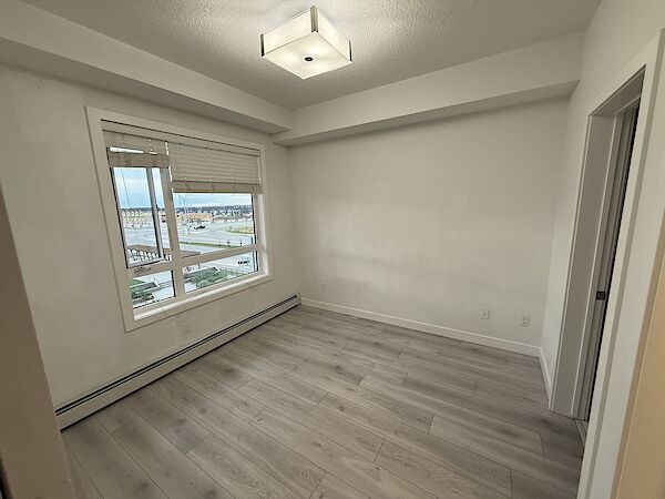 Calgary 2 + Den bedrooms Condo Unit for rent. Property photo: 687894-3