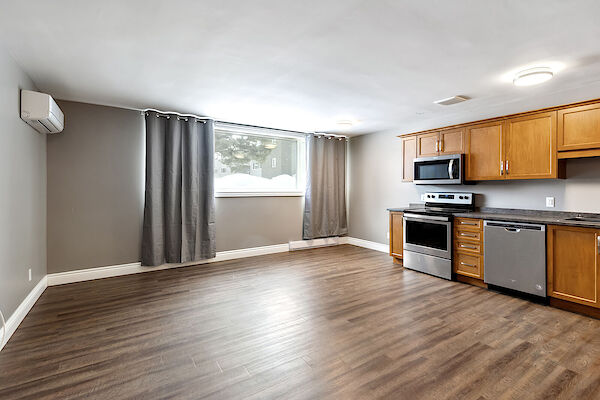 Deep River 3 bedrooms Condo Unit for rent. Property photo: 687901-3