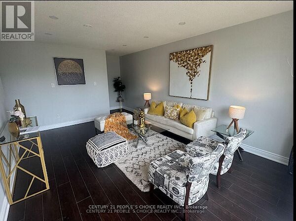 Oshawa 4 bedrooms Townhouse for rent. Property photo: 687909-2