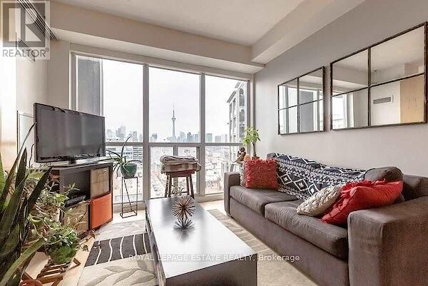 Toronto 1 bedroom Apartment for rent. Property photo: 687926-2