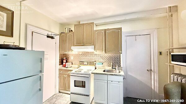 Brampton studio House for rent. Property photo: 687959-2