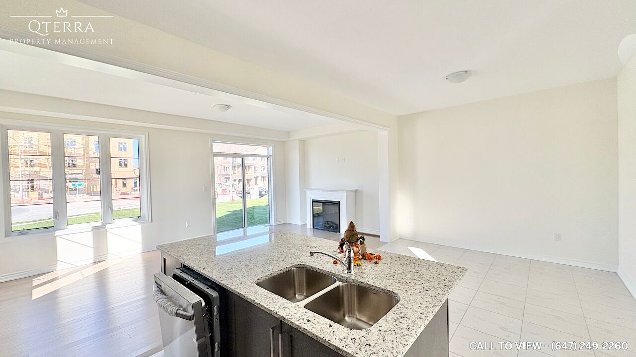 Whitby 4 bedrooms Townhouse for rent. Property photo: 688085-1