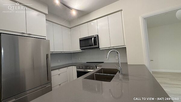 Toronto 1 bedroom Condo Unit for rent. Property photo: 688097-2