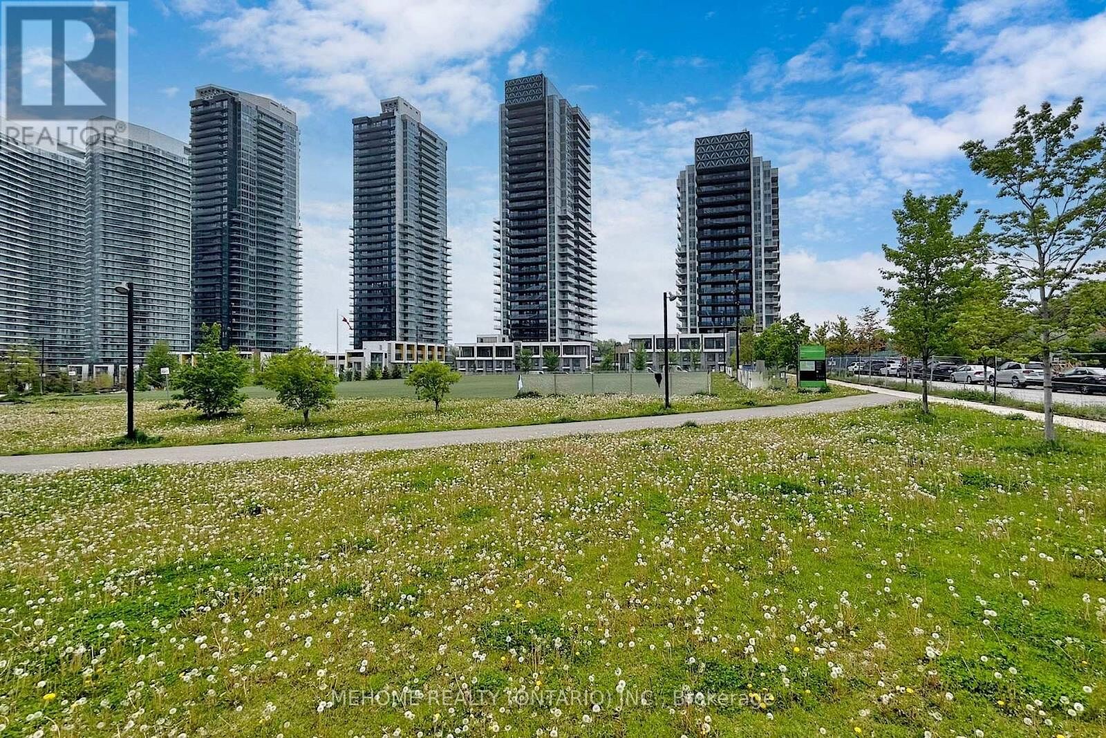 Toronto 2 bedrooms Apartment for rent. Property photo: 688115-1