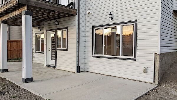 Strathmore 2 bedrooms Basement for rent. Property photo: 688226-2