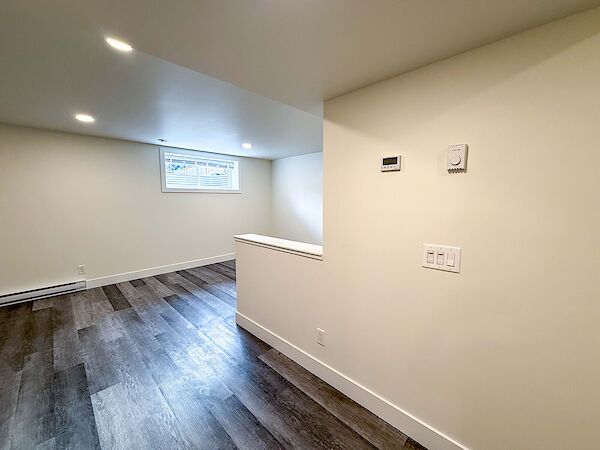 Cochrane 1 bedroom Basement for rent. Property photo: 688250-3