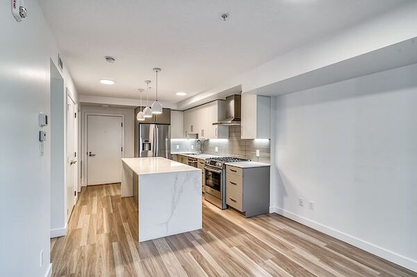 Calgary 1 bedroom Condo Unit for rent. Property photo: 688270-2