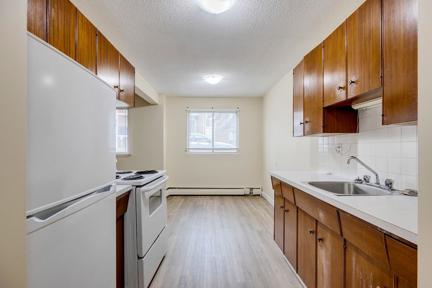 Edmonton 1 bedrooms Apartment for rent. Property photo: 688293-1