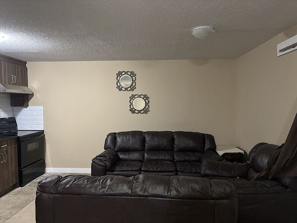Calgary 2 + Den bedrooms Basement for rent. Property photo: 688309-2