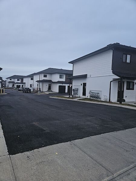 Edmonton 3 bedrooms Main Floor for rent. Property photo: 688310-3