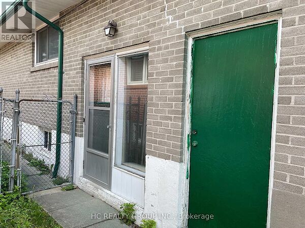 Toronto 2 bedrooms House for rent. Property photo: 688328-2