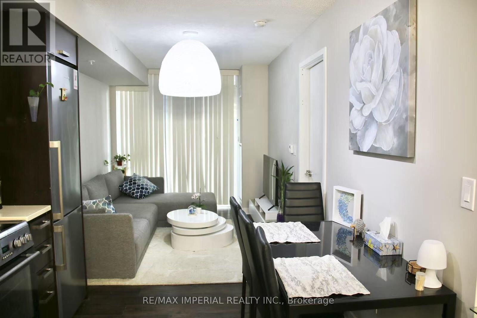 Toronto 2 bedrooms Apartment for rent. Property photo: 688378-1