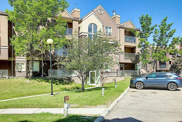 Calgary 1 bedroom Condo Unit for rent. Property photo: 688452-3