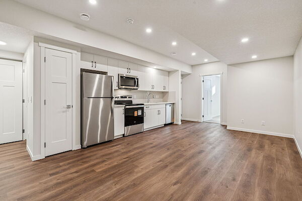 Calgary 2 bedrooms Basement for rent. Property photo: 688516-3