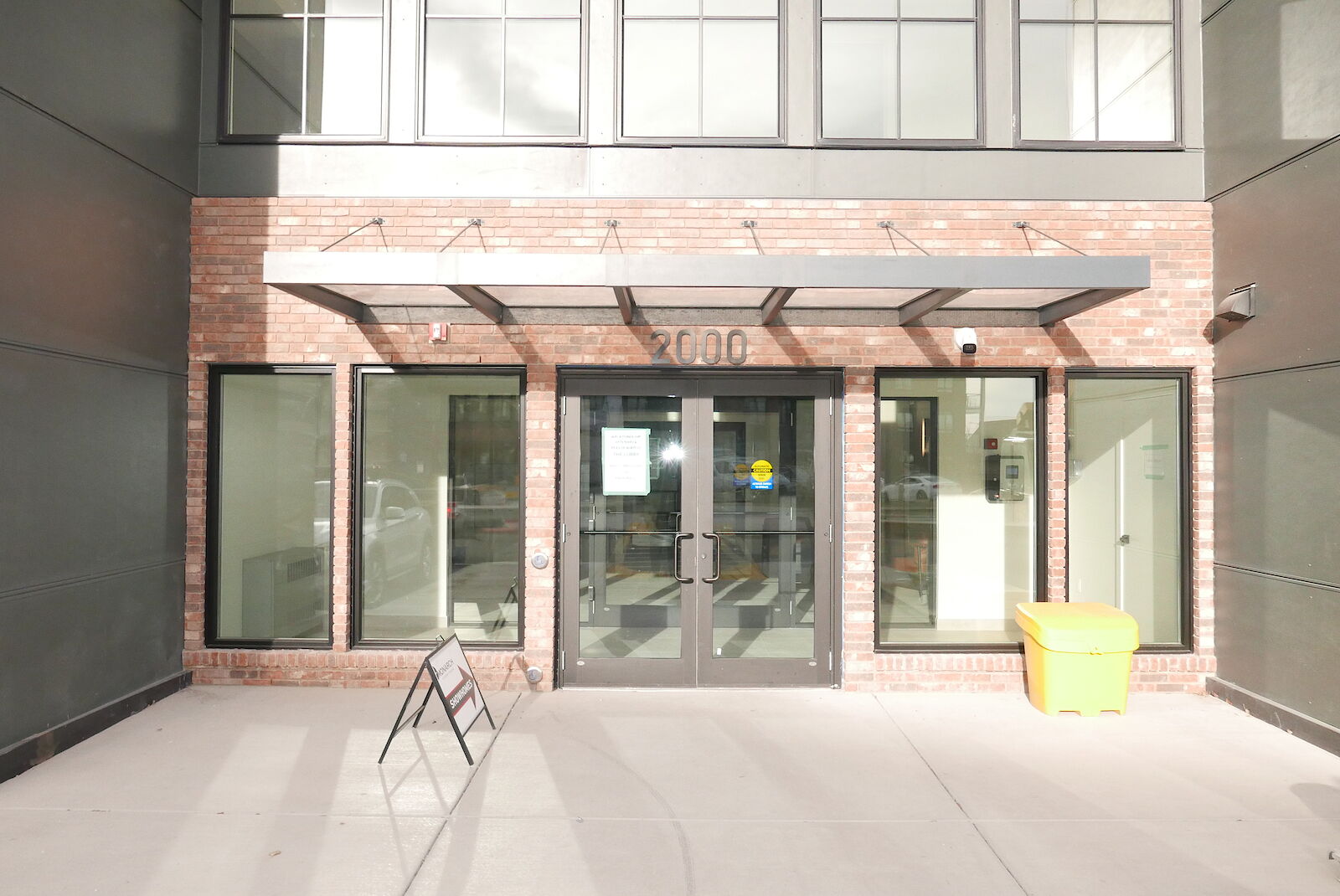 Airdrie 2 + Den bedrooms Condo Unit for rent. Property photo: 688583-1