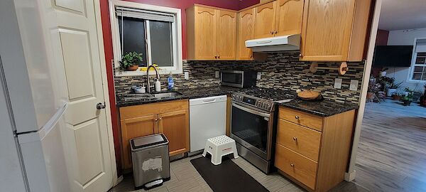 Calgary 3 bedrooms House for rent. Property photo: 688602-3