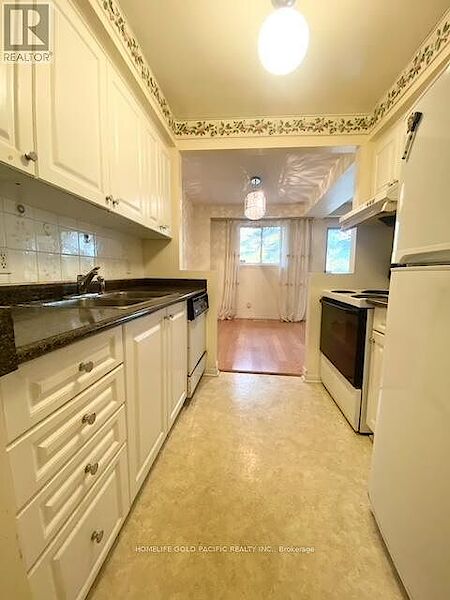 Toronto 4 bedrooms Townhouse for rent. Property photo: 688675-2