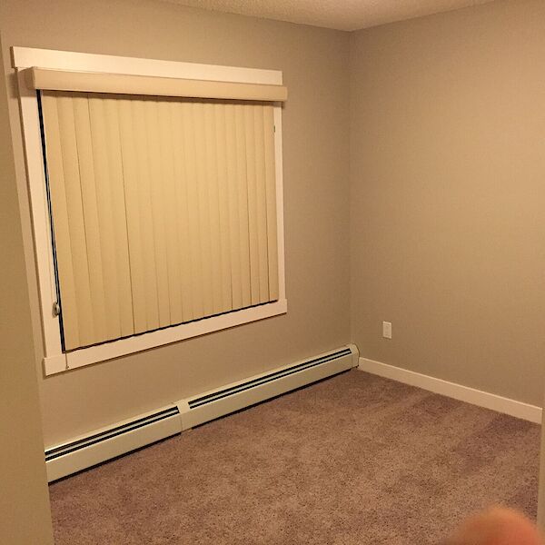 Edmonton 2 bedrooms Condo Unit for rent. Property photo: 688690-2