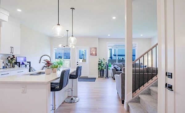 Leduc 4 + Den bedrooms House for rent. Property photo: 688691-3