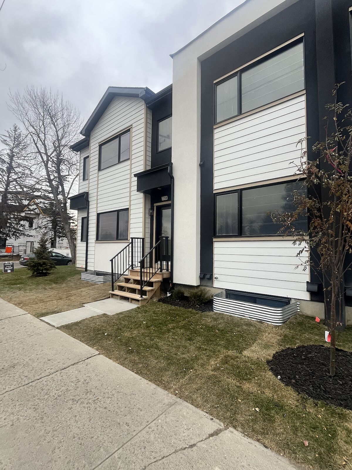 Calgary 3 bedrooms Townhouse for rent. Property photo: 688696-1