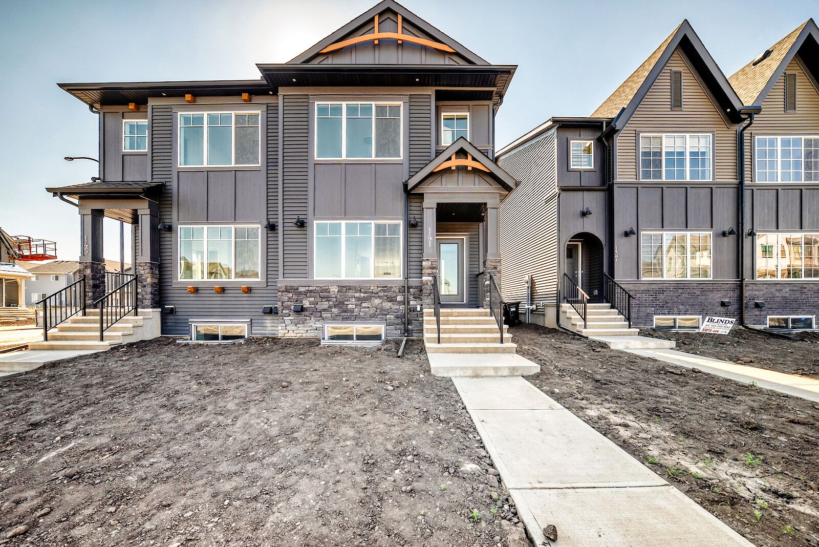 Calgary 3 + Den bedrooms Main Floor for rent. Property photo: 688778-1