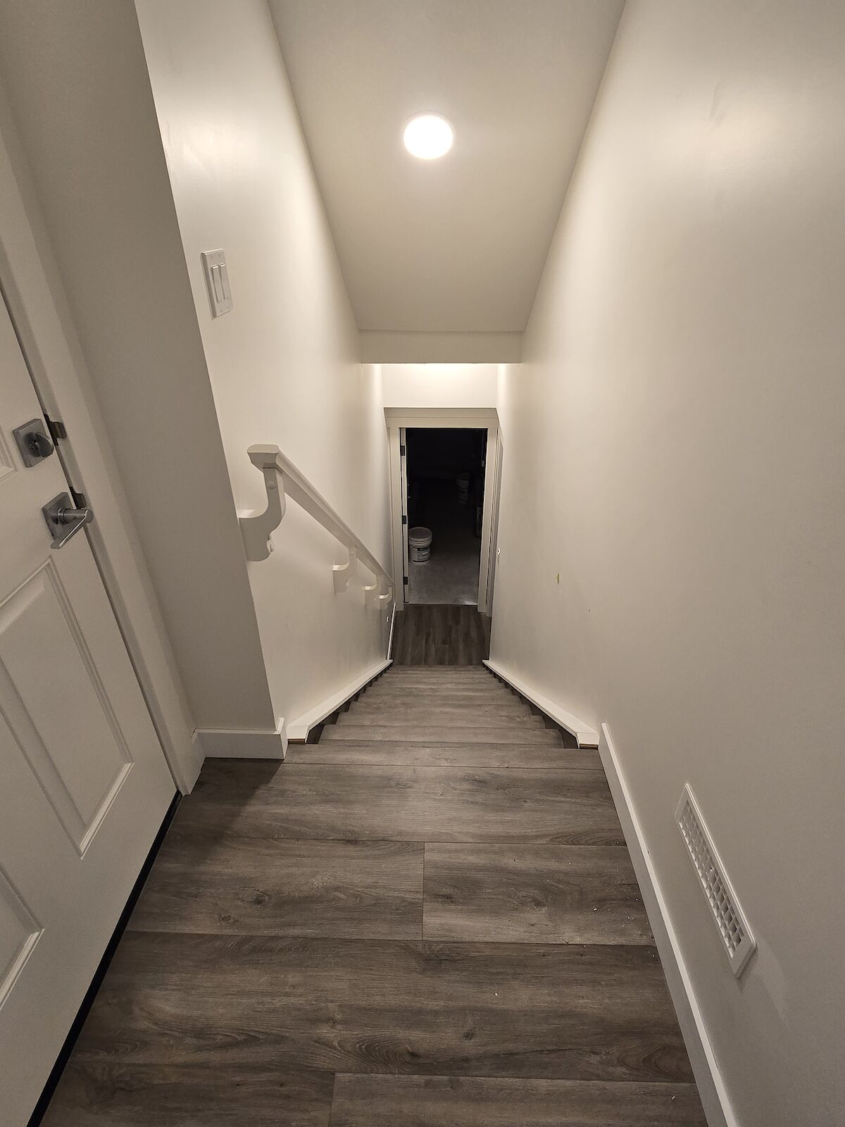 Edmonton 2 bedrooms Basement for rent. Property photo: 688880-1