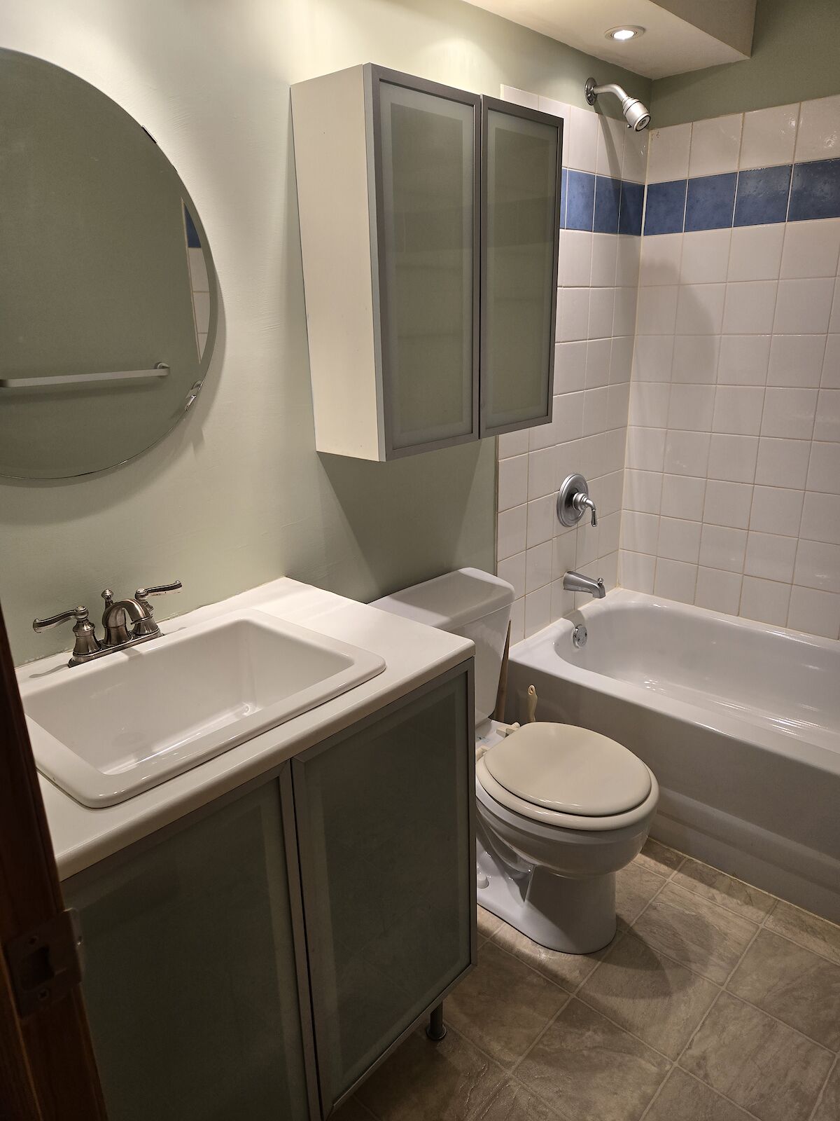 Calgary 3 bedrooms House for rent. Property photo: 688881-1