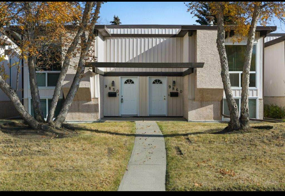 Calgary 2 bedrooms Duplex for rent. Property photo: 688935-1