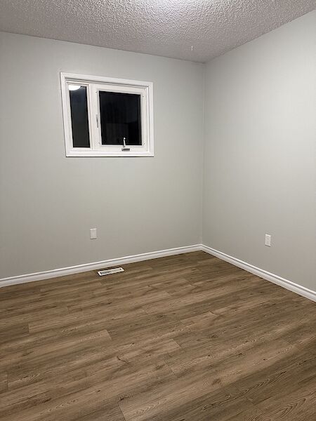 Edmonton 3 bedrooms Main Floor for rent. Property photo: 688944-2