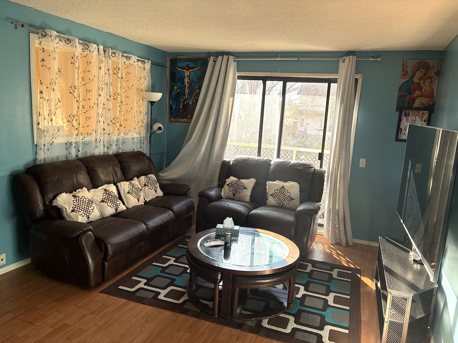 Calgary 3 bedrooms Main Floor for rent. Property photo: 688961-1