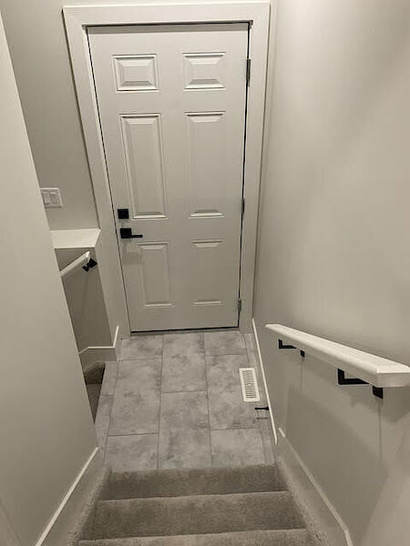 Beaumont 1 bedroom Basement for rent. Property photo: 688965-2