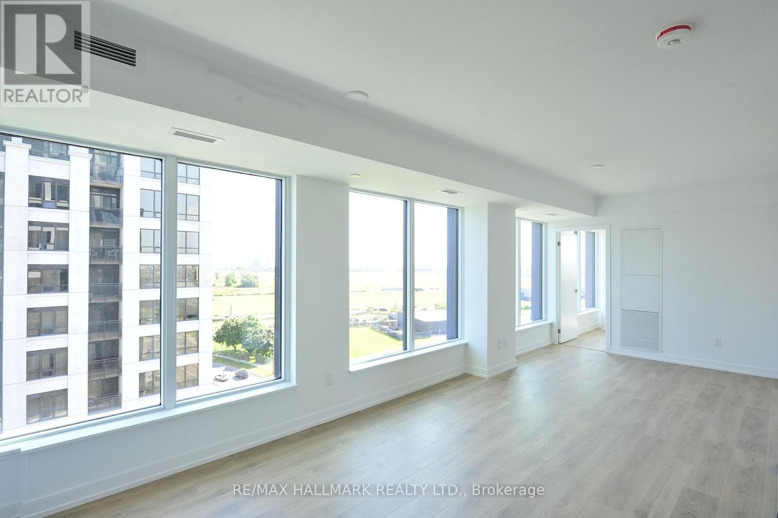 Toronto 3 bedrooms Apartment for rent. Property photo: 688977-1
